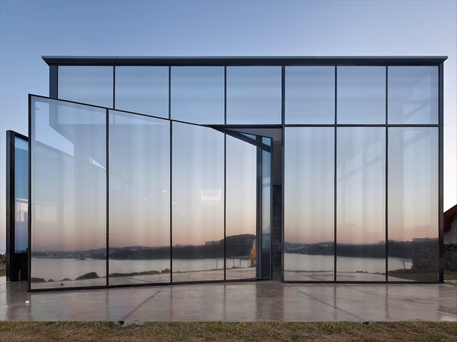 Glass curtain wall-1